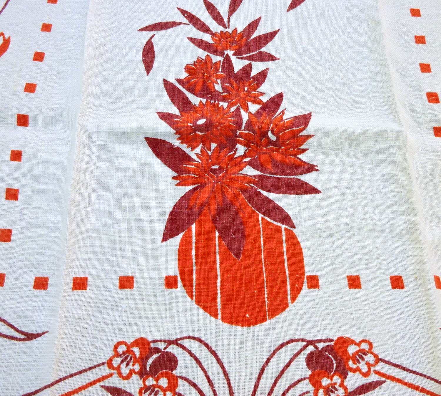 Vintage Art Deco Print Linen Dish Towel with Bi-Color Red Flowers - Swirls, Mums, and Leaves