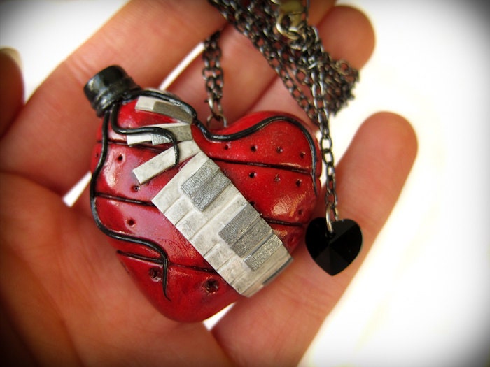 Steampunk Industrial Heart Pendant Necklace - L'vant Garde 012