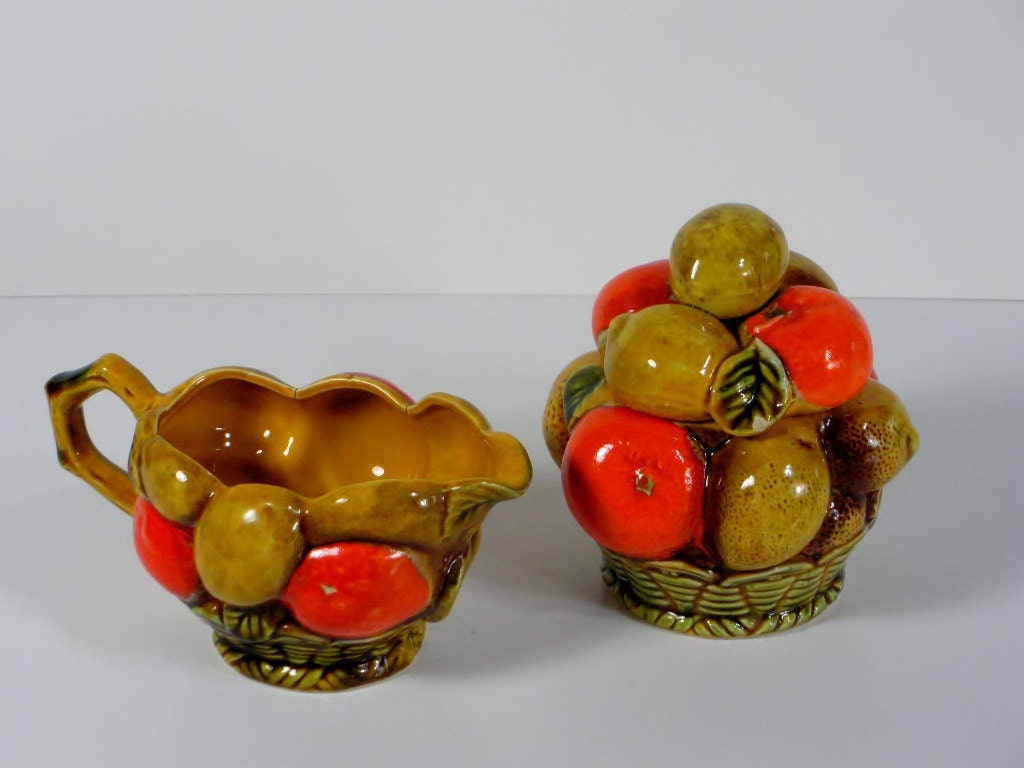 Ceramic cream and sugar set / creamer and sugar / oranges and lemons / art deco / retro