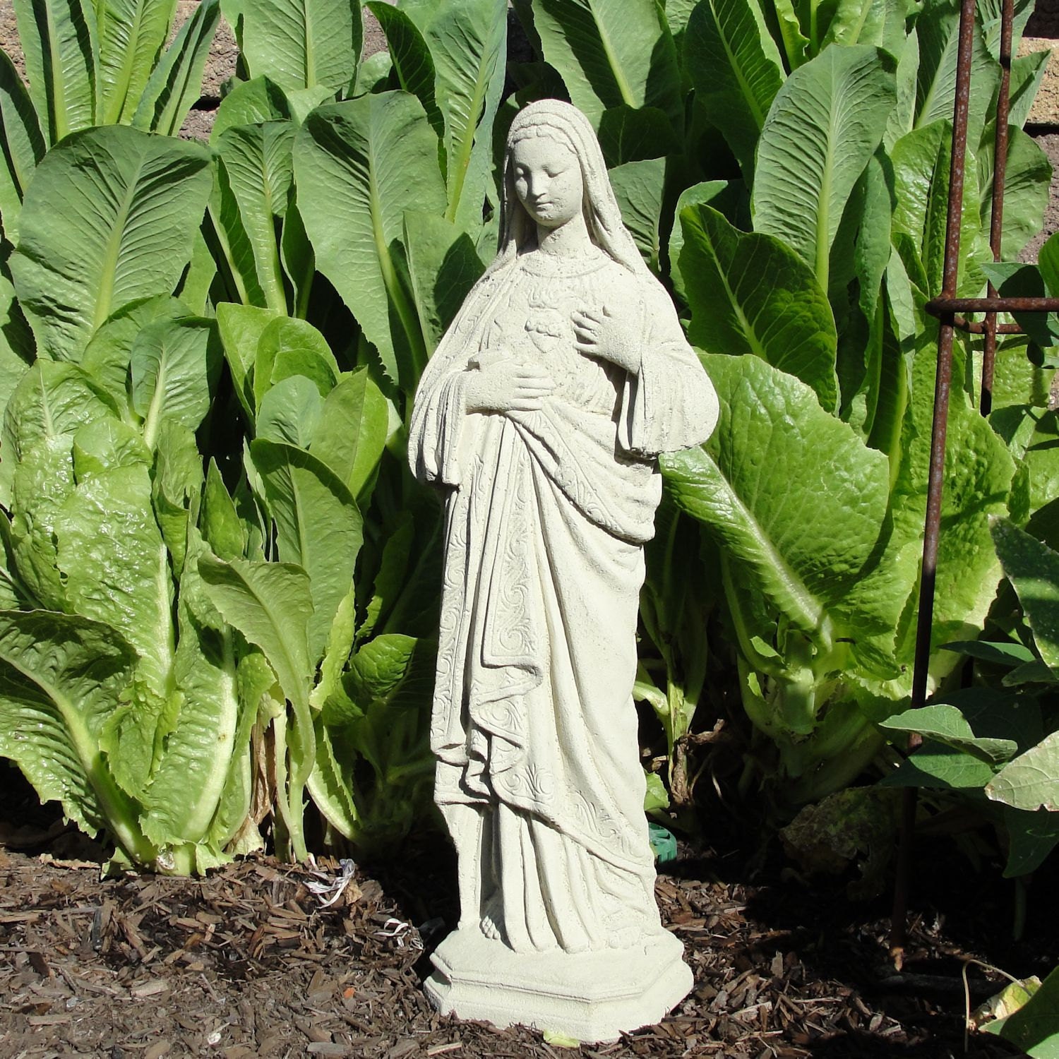 Stone VINTAGE MARY STATUE Outdoor Garden Art w/ Worn Texture (c)