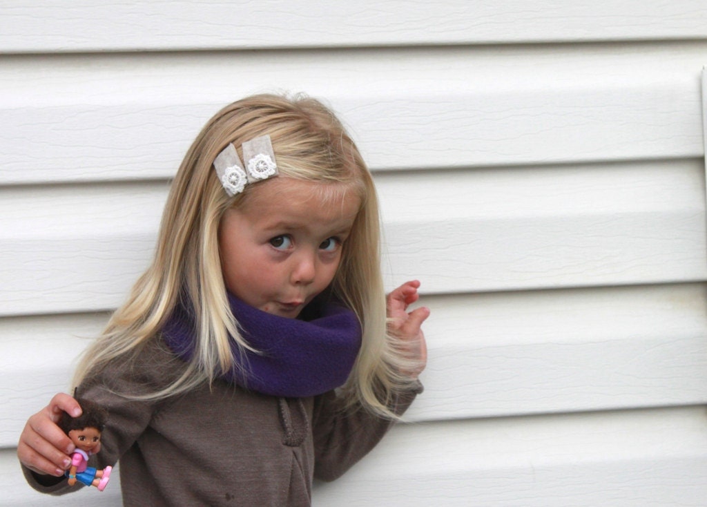Kids Cowl Scarf.  Purple Polar Fleece Scarf for Children.  Winter Fashion. Warm and Cozy Loop Scarf.