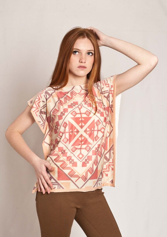 Coral Tunic top ethnic style, t-shirt, tribal printed design, reversible side, short batwing sleeves