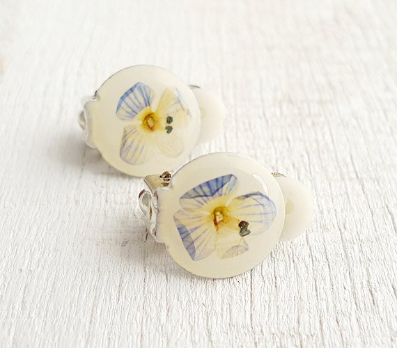 Pressed Flower Resin Earrings - blue flowers - Forget me not, Myosotis