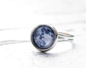 Full moon tiny adjustable ring - Natural history jewelry - Minimalist jewelry - Free Worldwide Shipping - Gift for her under 20 USD