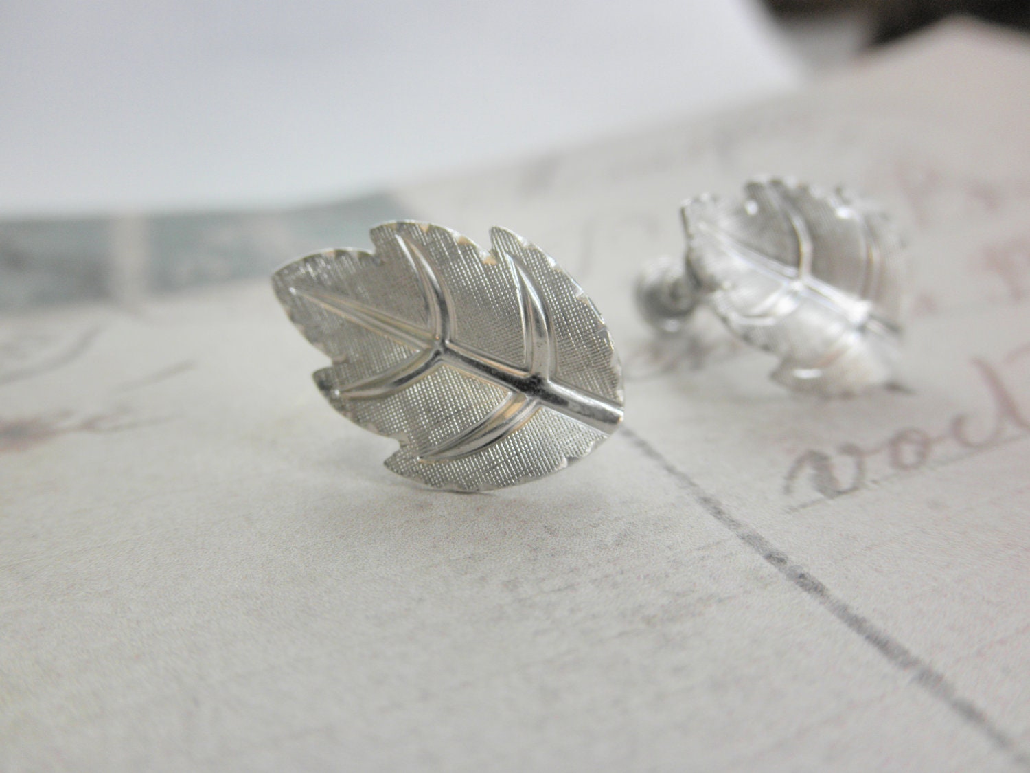 Vintage Sterling Silver Van Dell Screwback Leaf Earrings