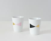 Small geometric triangle cups