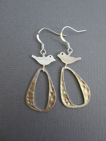Bird Earrings, Mother of Pearl bird Earrings, Silver earrings, Hammered silver circle charm earrings.