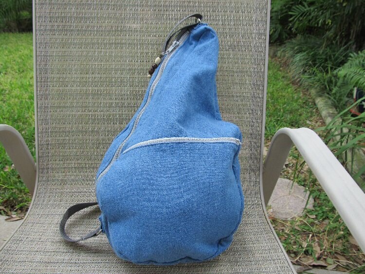 ergonomic shoulder bag
