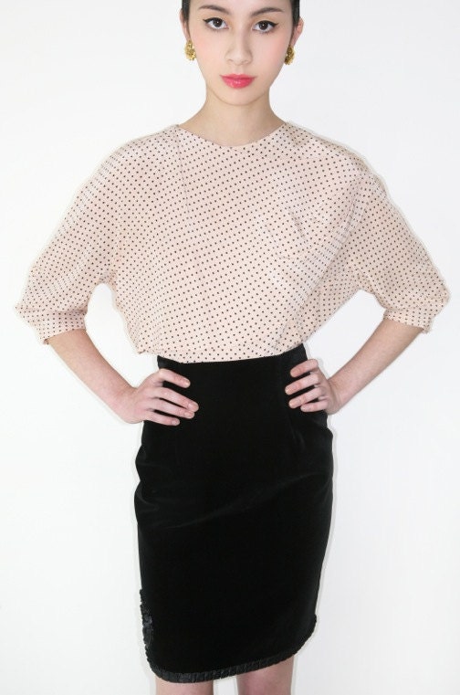 REDUCED was 186 now 145 beautiful vintage 1980s KRIZIA silk star print cape blouse