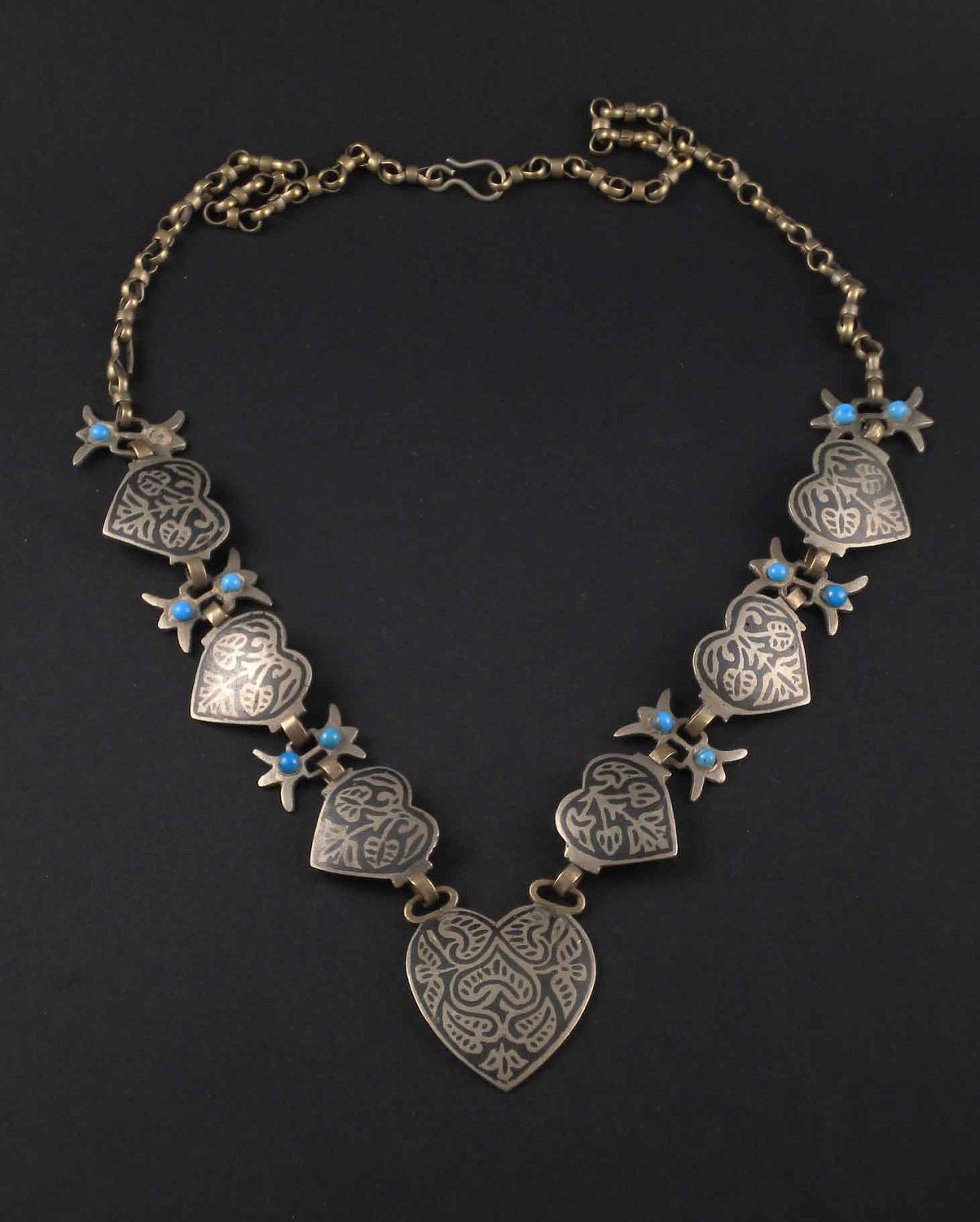 Hanmade silver enameled vintage necklace from Egypt -heart pendant - ethnic and tribal - oriental jewelry