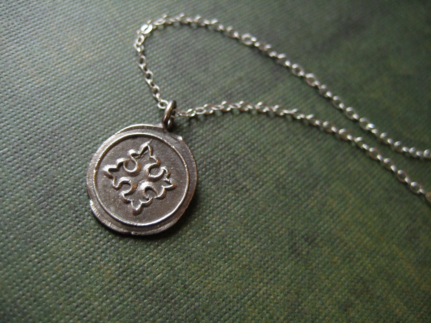 Gothic clove cross medallion silver necklace