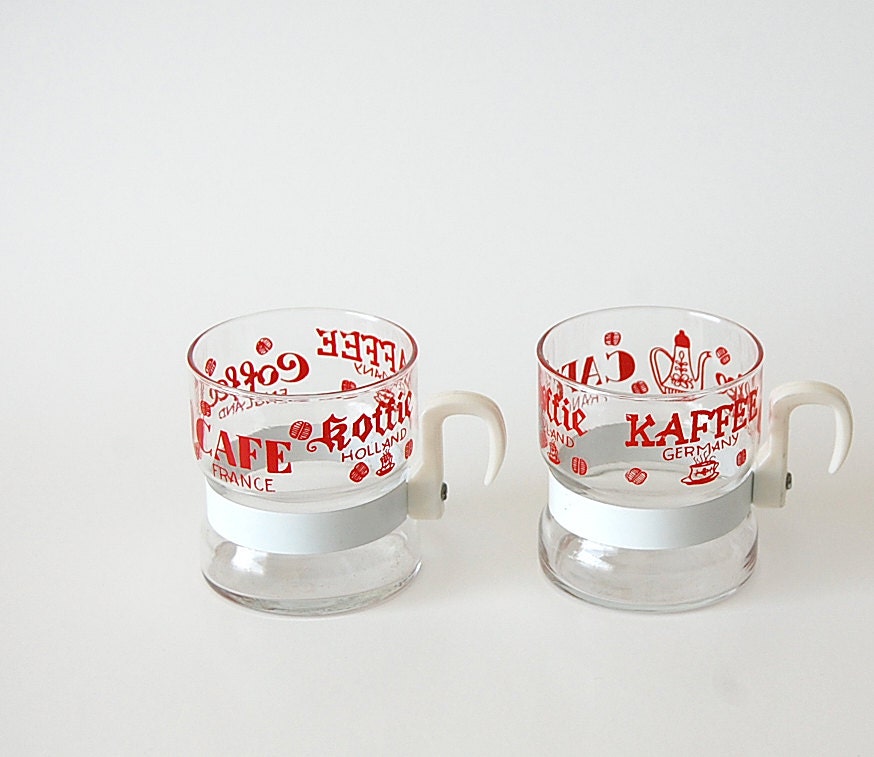 Glass Coffee Cups / Set of 2 Glass Demitasse / Espresso / Red White / petite Coffee Cafe Koffie Kaffee