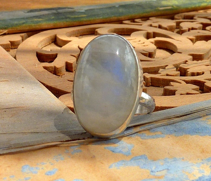Moonstone statement Ring, Gemstone Ring, Cocktail ring, Sterling silver Ring,Size 8.5