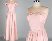 Vintage 1950s Dress . Pink Organza . Strapless . Shrug . M/L . 2536
