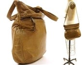 90s Distressed Leather Shoulder Bag / Khaki Brown