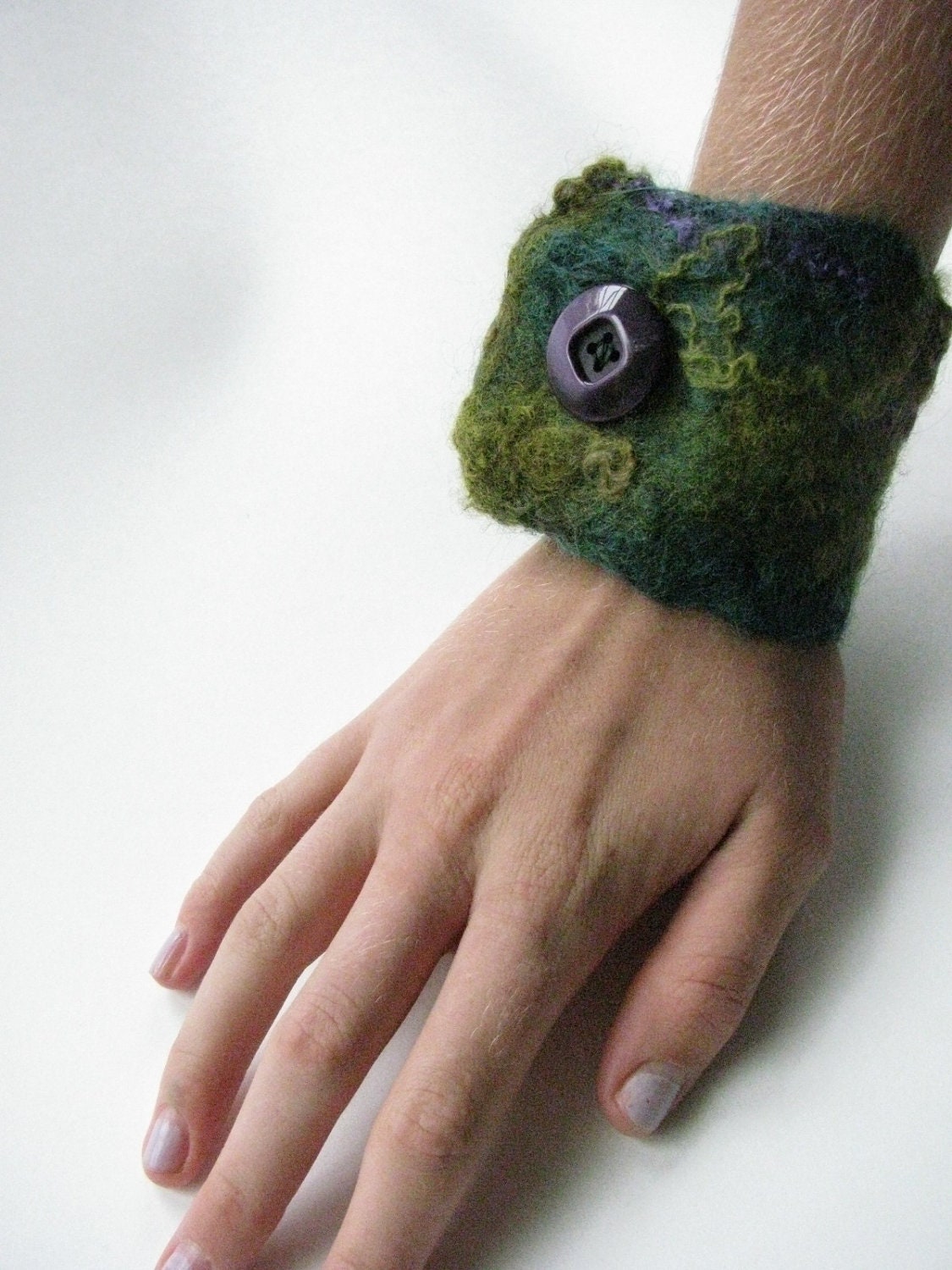Nuno felt cuff bracelet-Garden-Purple fiber bracelet,moss green felted cuff mod high fashion accessory