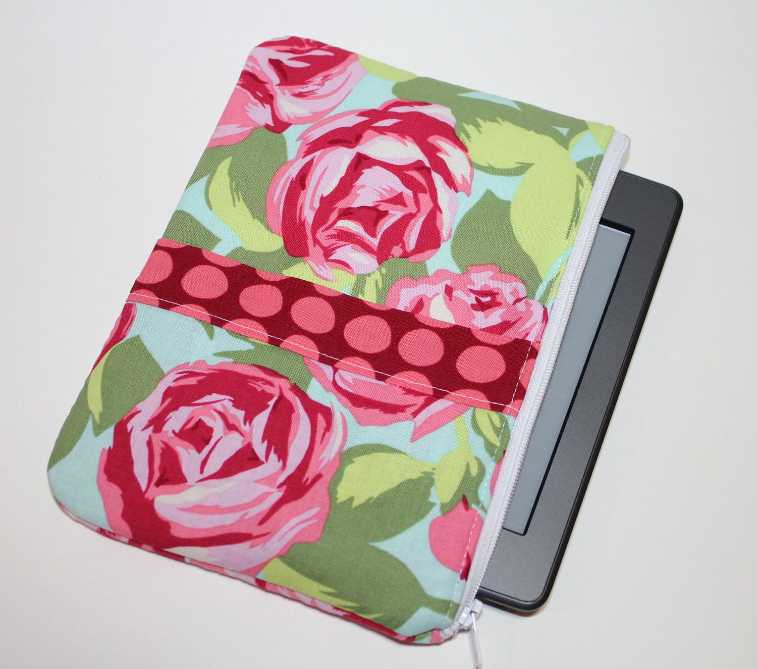 Kindle / Kindle Touch Sleeve - Small - Padded eReader Case - Roses