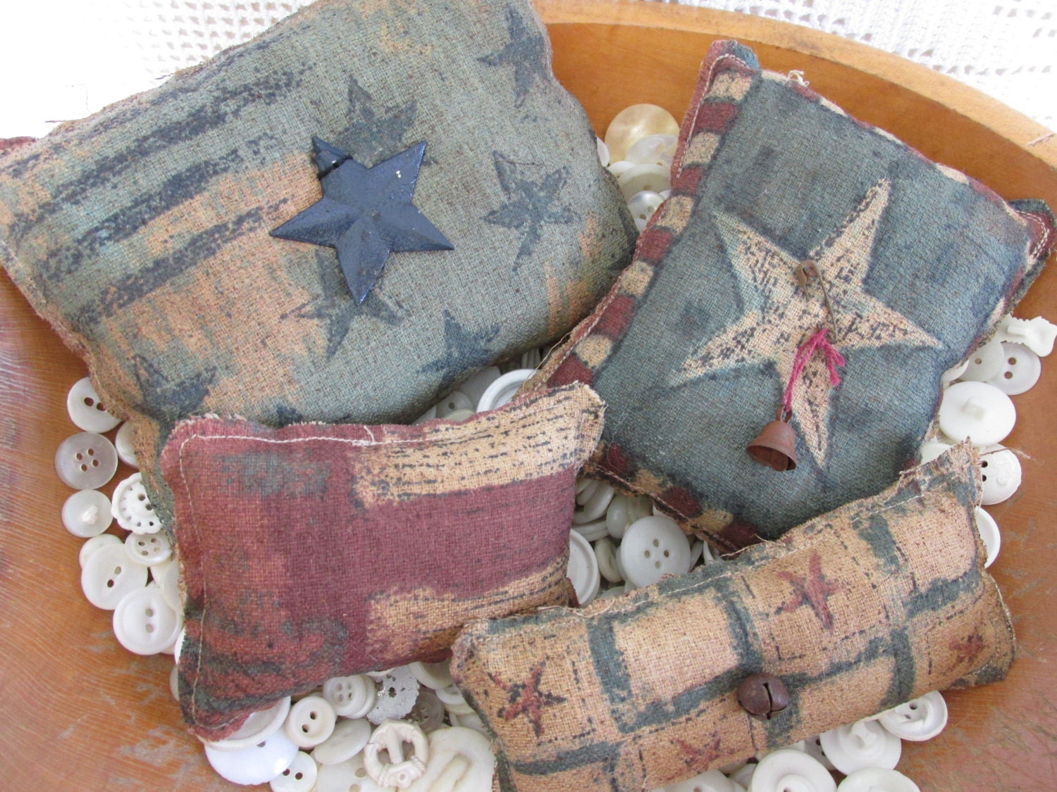 4 Primitive Patriotic Bowl Fillers, Stars and Flag Design, Prim Red White and Blue, USA make do, mini pillows set, Rustic Folk Tuck, GRP1