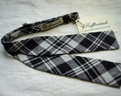 The Gower Linen Adjustable Batwing Bow Tie