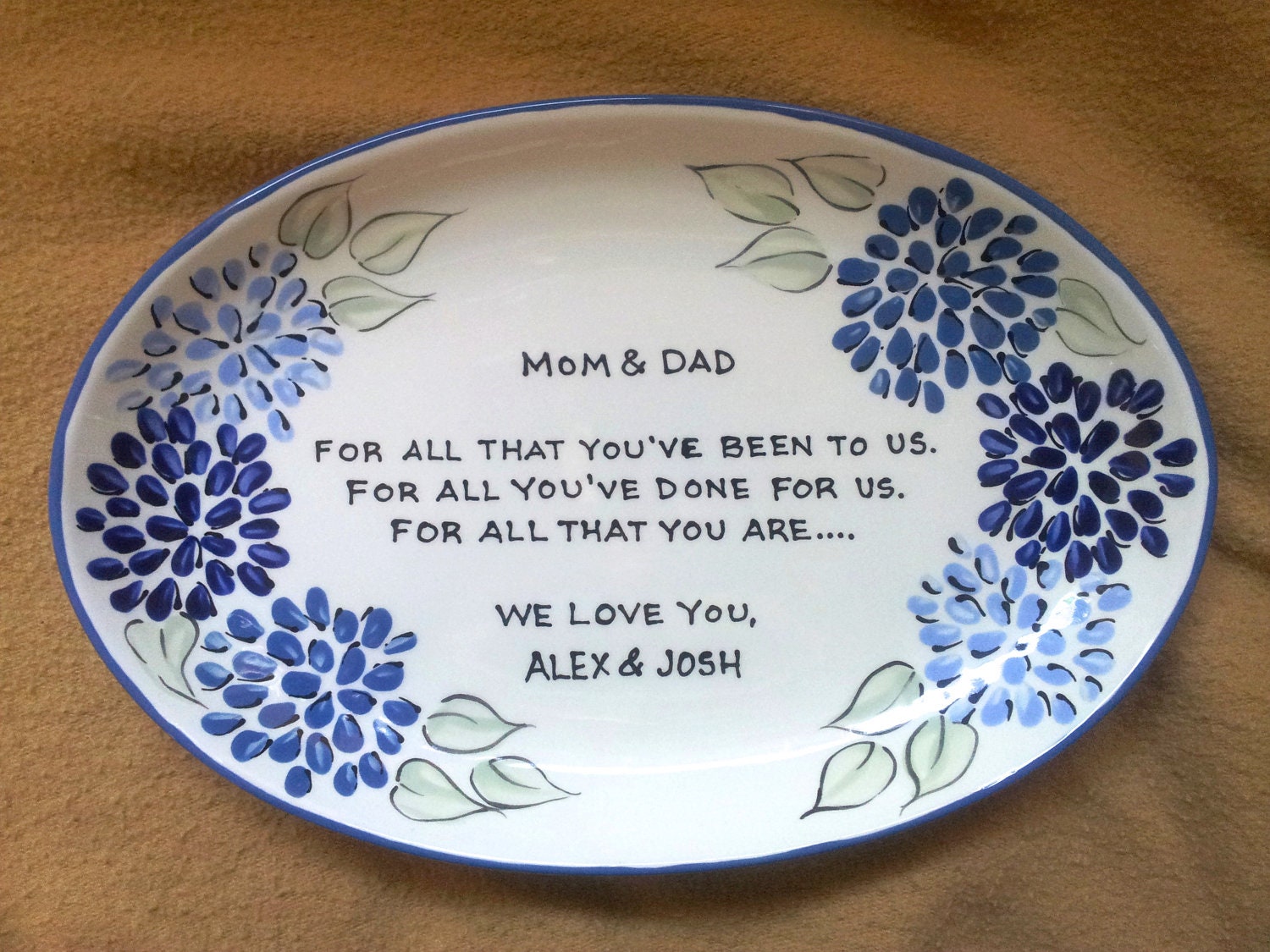 Two (2) Wedding Mother of the Bride Gift Personalized to Mom and Dad - Parents Wedding Gift Floral Oval plates