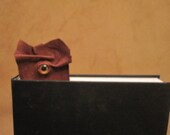 Grichels leather bookmark - chocolate brown with rosy gold fish eye