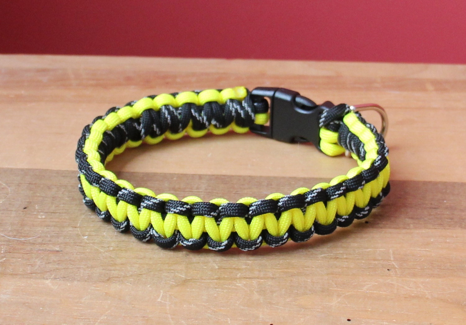 Reflective Paracord Dog Collar - Black and Neon Yellow - Cobra Knot