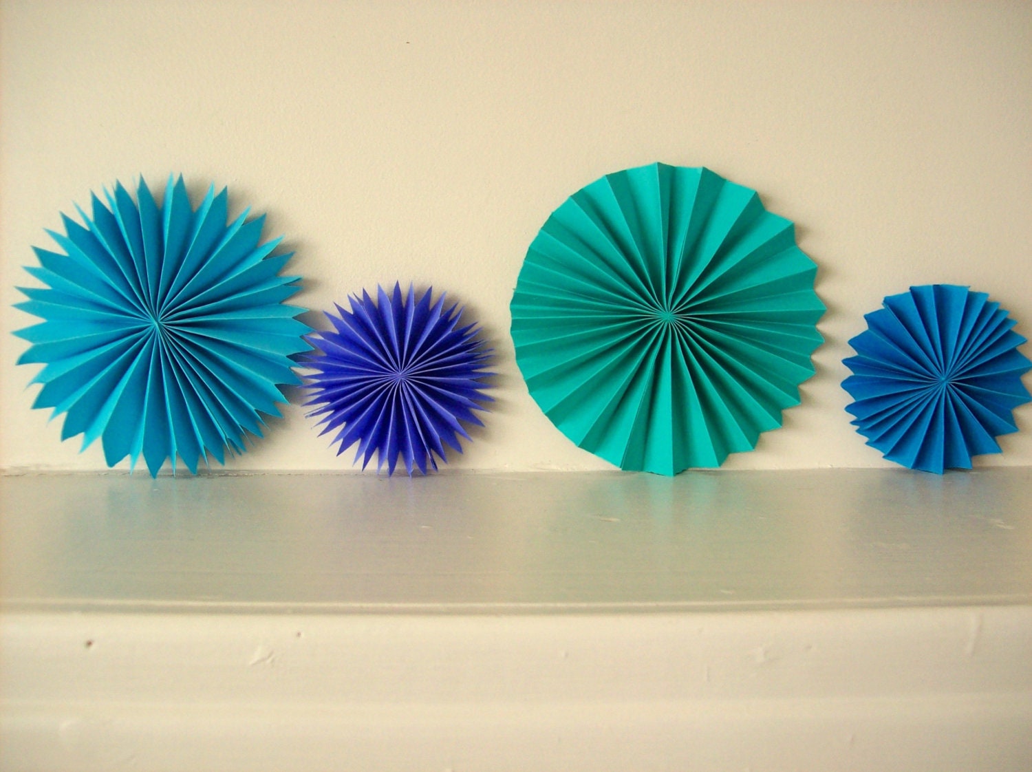 Flow of Colors Fan Flowers - Size- 7" - 9"