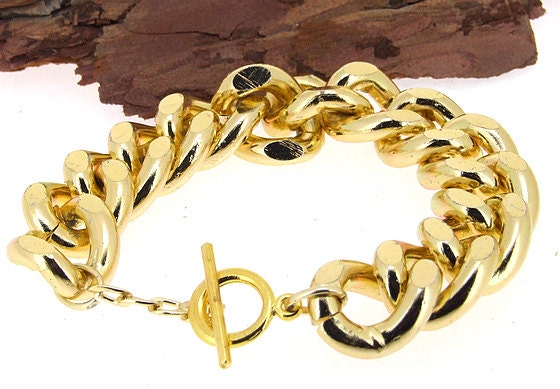 Chunky Light Gold Textured Cut Chain Bracelet with Toggle clasp  8.5 " chain bracelet, gold chain bracelet, charm bracelet, fashion bracelet
