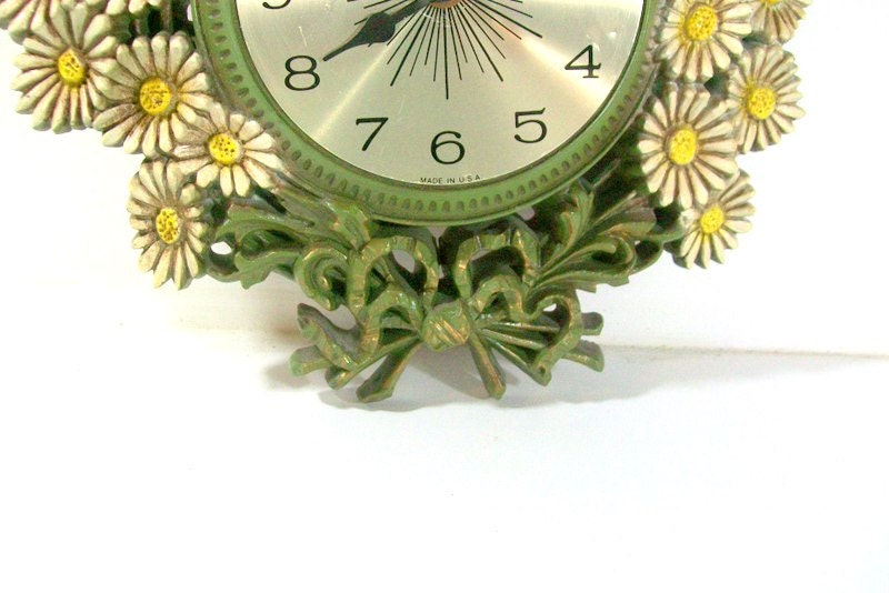 Retro 1970s Green Floral Wall Clock - 4EnvisioningVintage