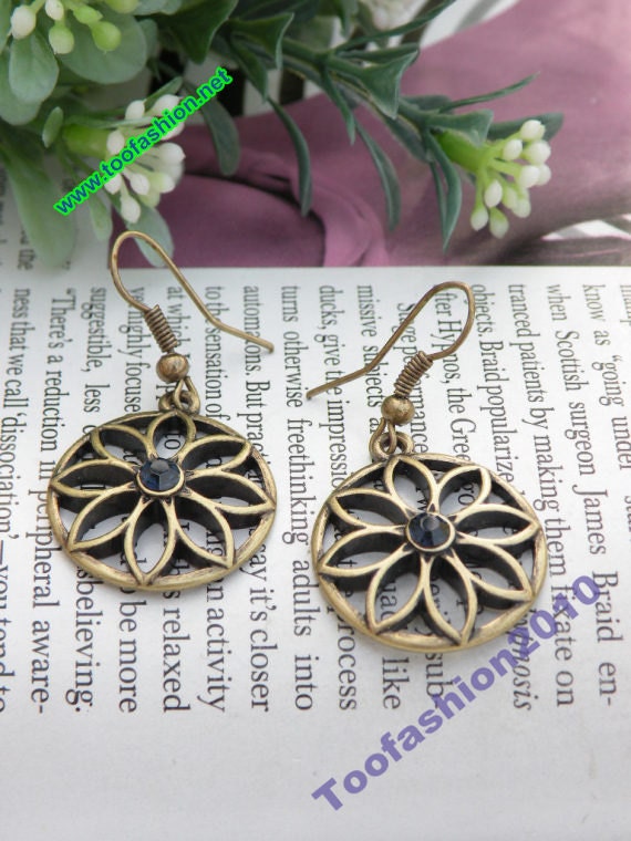 Pretty retro copper crafted round flower with blue crystal earrings pendant vintage style