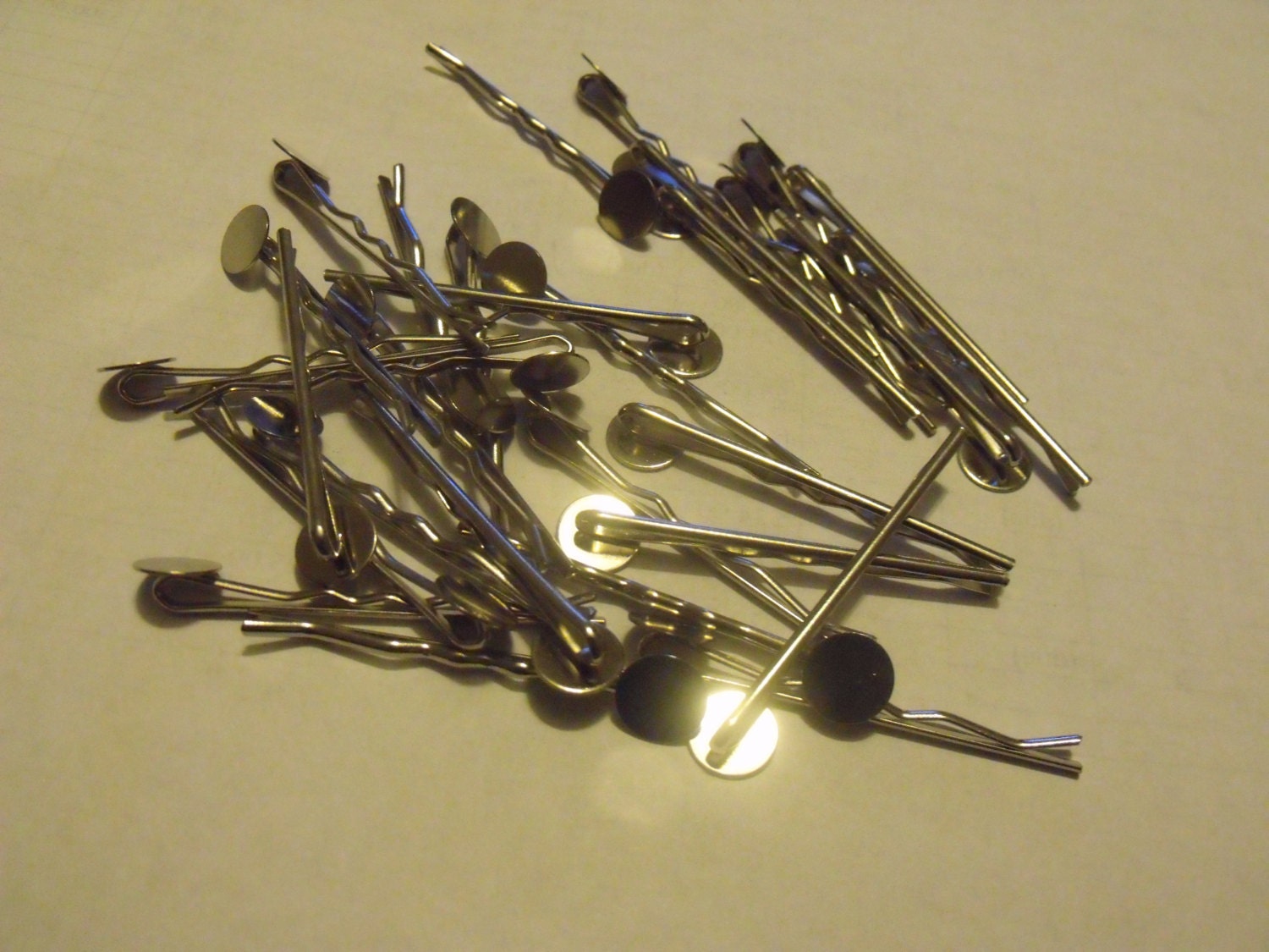 Destash of bobby pin components