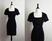 90s Black Velour Mini Party Dress. Velvet Litlle Black Dress. Size S/M