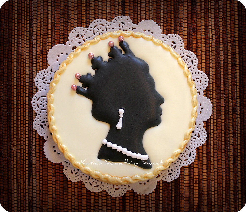Queen Elizabeth - Cameo Cookies - High Tea Party - Bridal Tea Party Favors