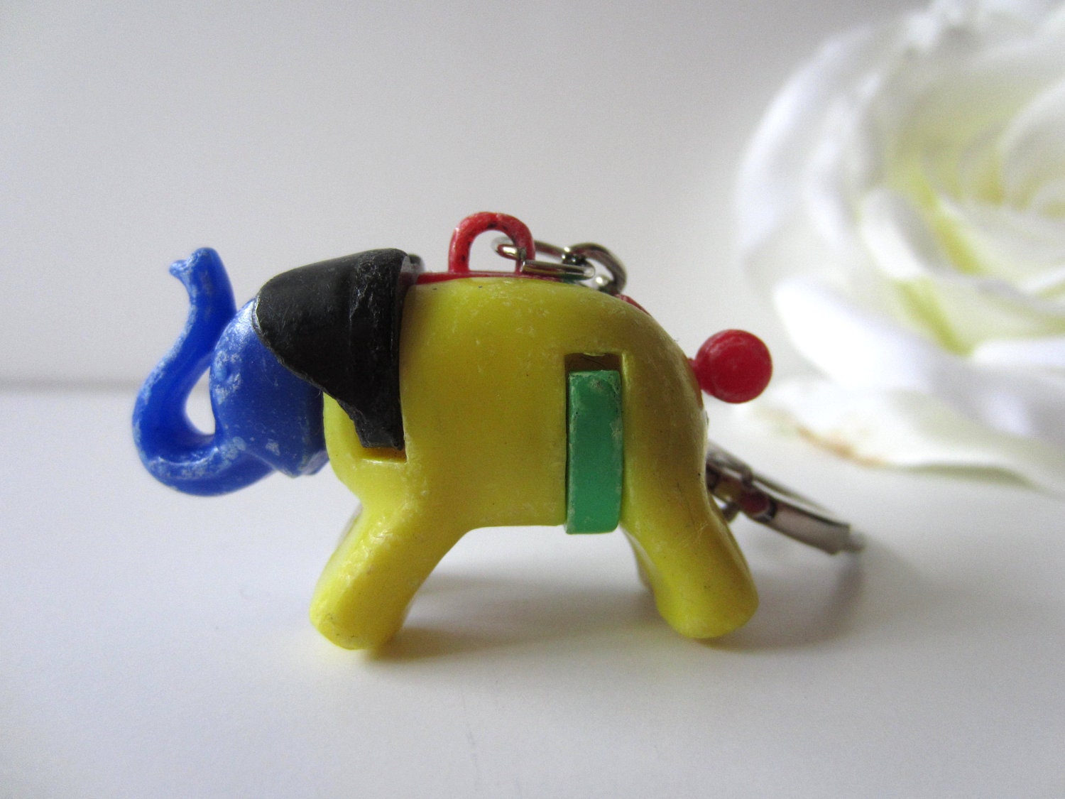 Cute Elephant Puzzle Keychain