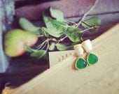 Dangle Earrings matte golden geometric posts with emerald green quartz drops gemstone earrings everyday jewelry israel