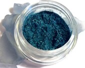Christmas party make up Vegan Eye Shadow . Blue Diamond