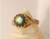 Labradorite gemstone and gold adjustable ring - Everyday jewelry