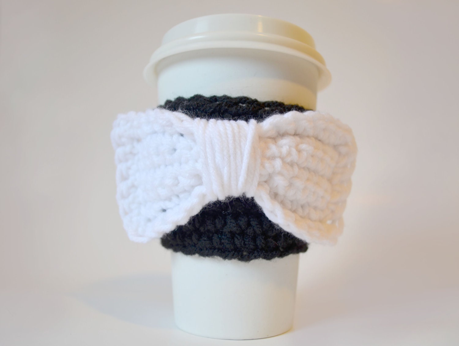 Black And White Bow Coffee Cozy