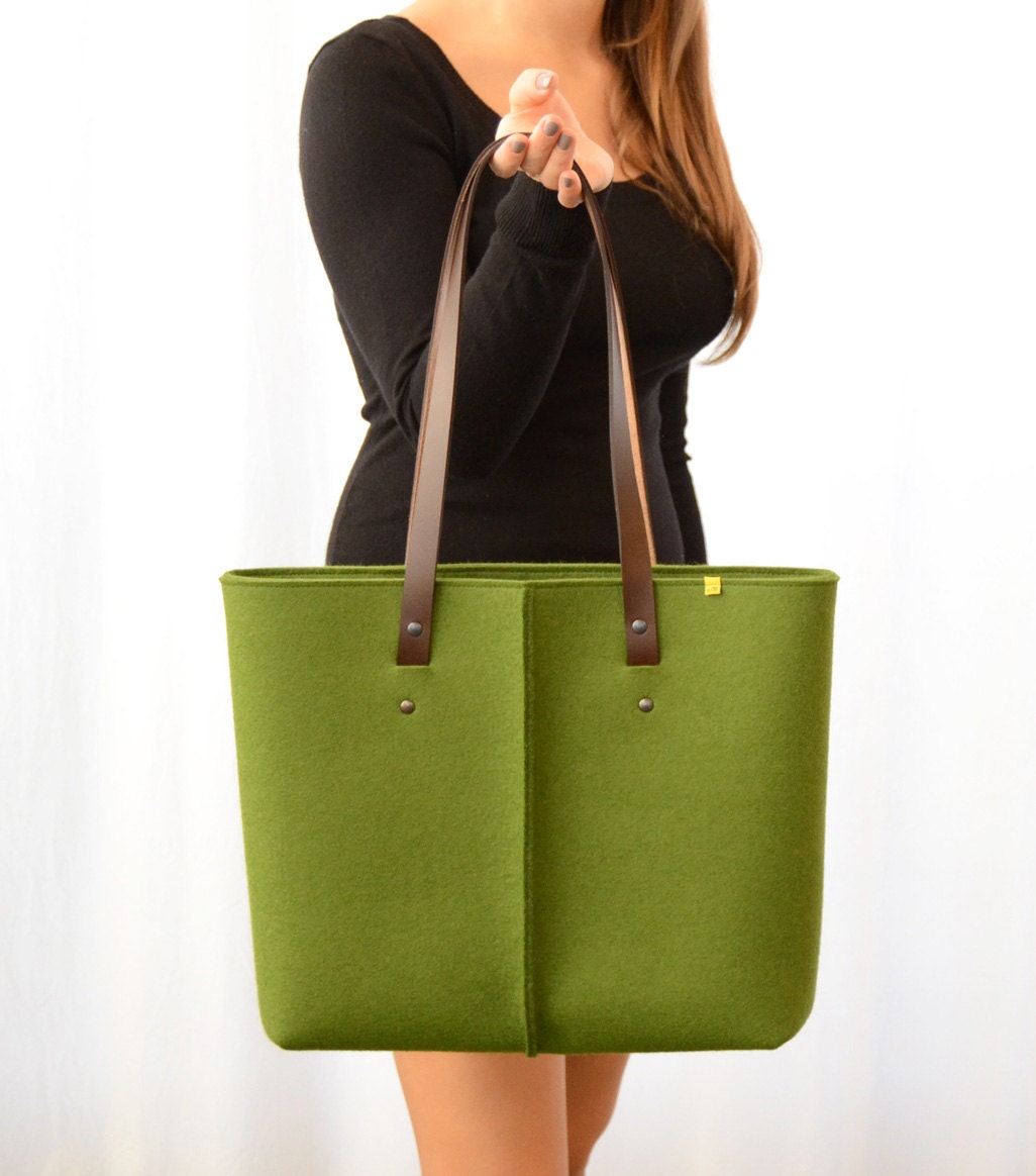 100% wool felt TOTE BAG with leather handles - green