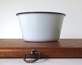 Vintage Enamel Bowl by Bumper Harvest / Blue and White Enamelware