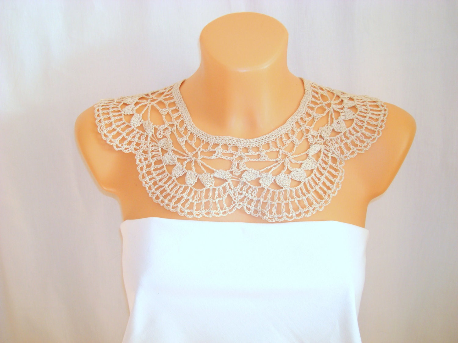Crochet Lace COLLAR ecru beige Elegant   Neck Cuff  Peter pan collar Ready to ship