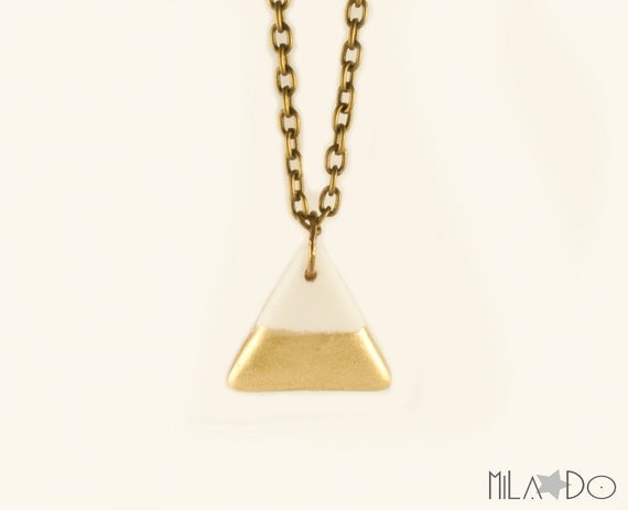 Collier Triangle blanc doré, chaîne bronze