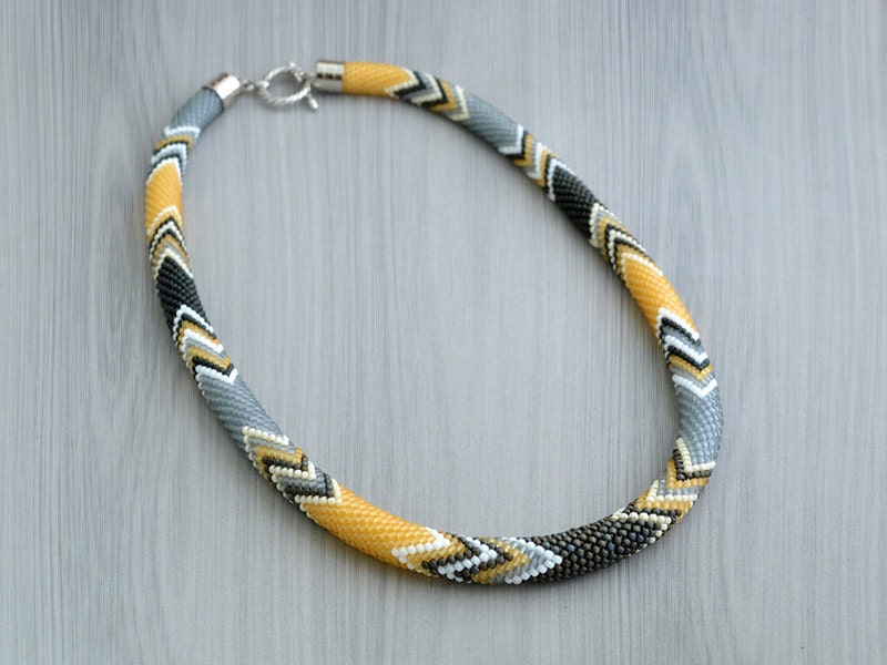 Bead Crochet Necklace "Zen" Yellow