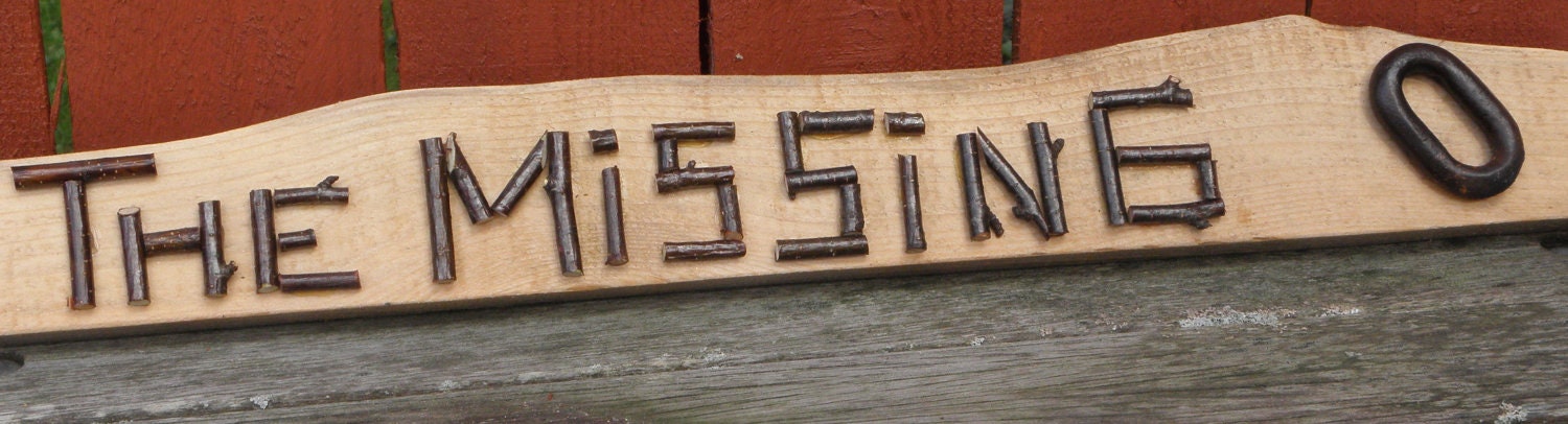 THE MISSING LINK Rustic Eco Gift Home Decor, Wood Sign
