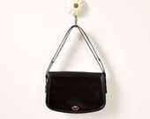 vintage 1970s black leather shoulder purse  / over the shoulder purse / 70s bag