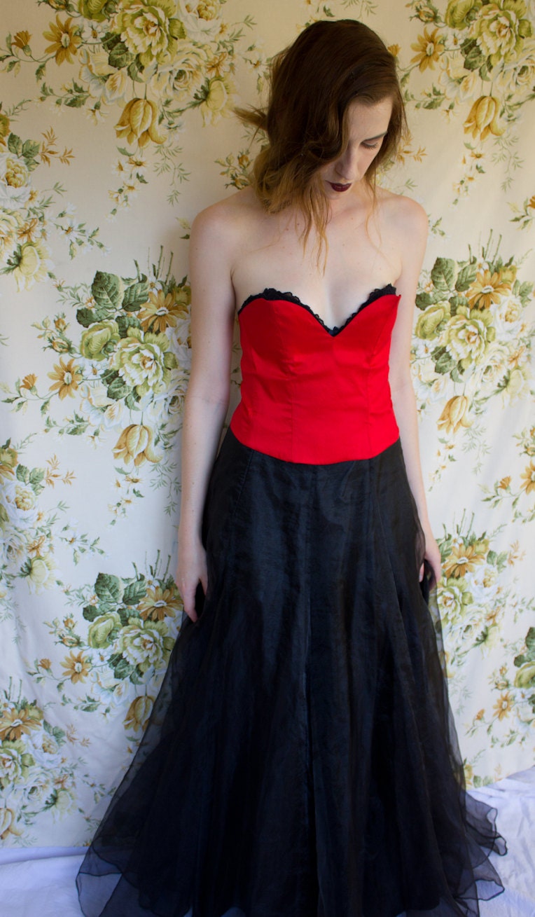 Red Silk Corset - Heart Corset - Burlesque - Boned with Satin Lacing - Size 10/12