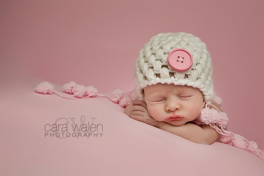 Newborn Girl Photo Prop, Newborn Girl Hat, Girl Beanie, White Hat with a Pink Button and Pom Poms.