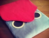 iPad Case/Sleeve - Hoot The Owl (Scarlet Red Gray)
