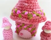 Wee cottage with peg dolls