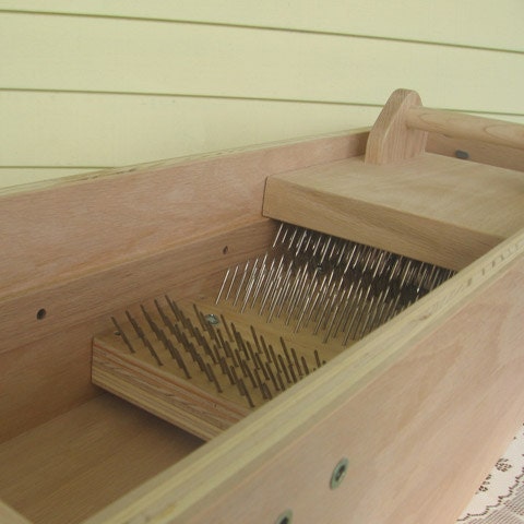 Studio Bench Wool Picker